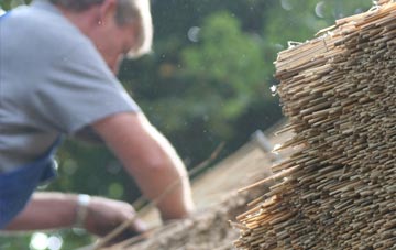 professional Gleaston thatchers